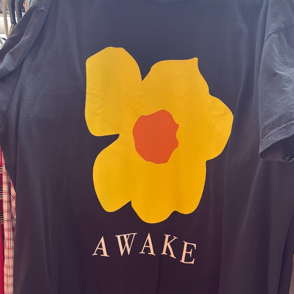 USED AWAKE NY TEE SIZE XXL